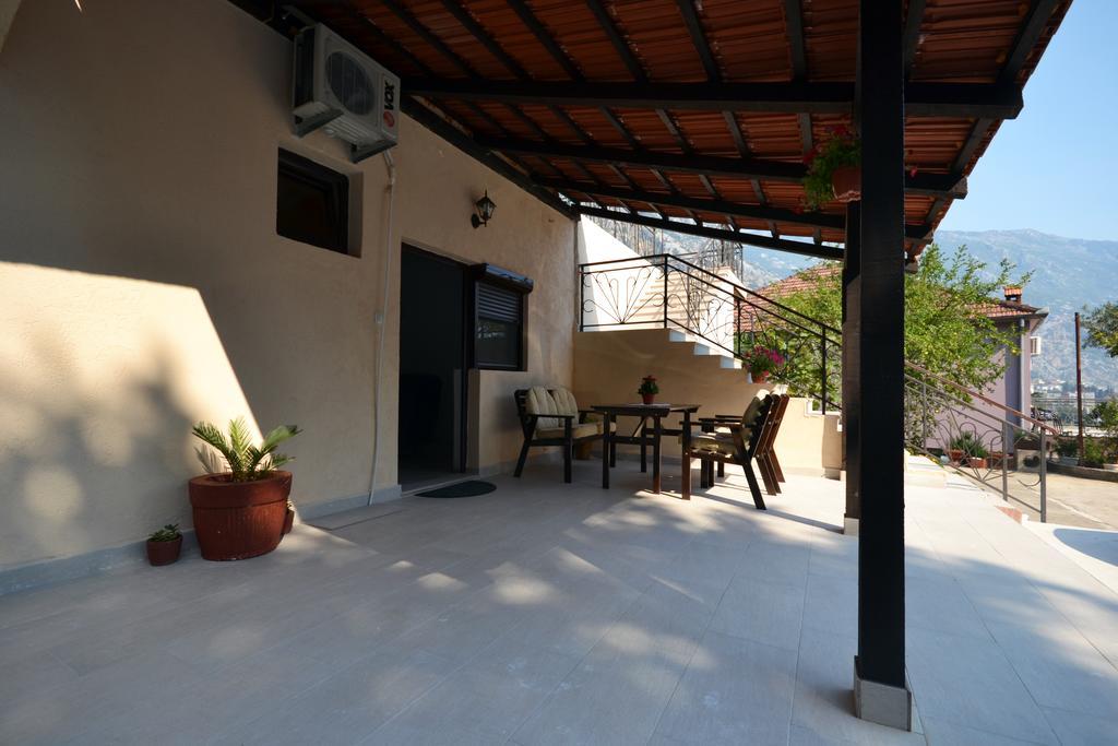 Apartments Dionis Kotor Ngoại thất bức ảnh