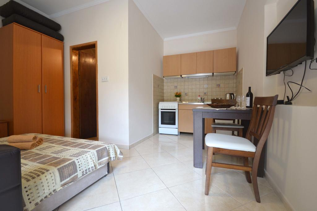 Apartments Dionis Kotor Ngoại thất bức ảnh